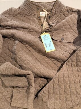 Faherty Quilted Pullover in Heather Taupe